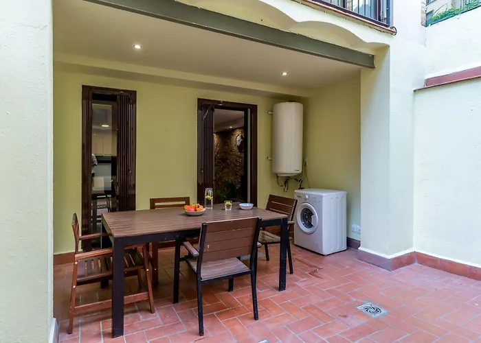 Ab Margarit Apartments